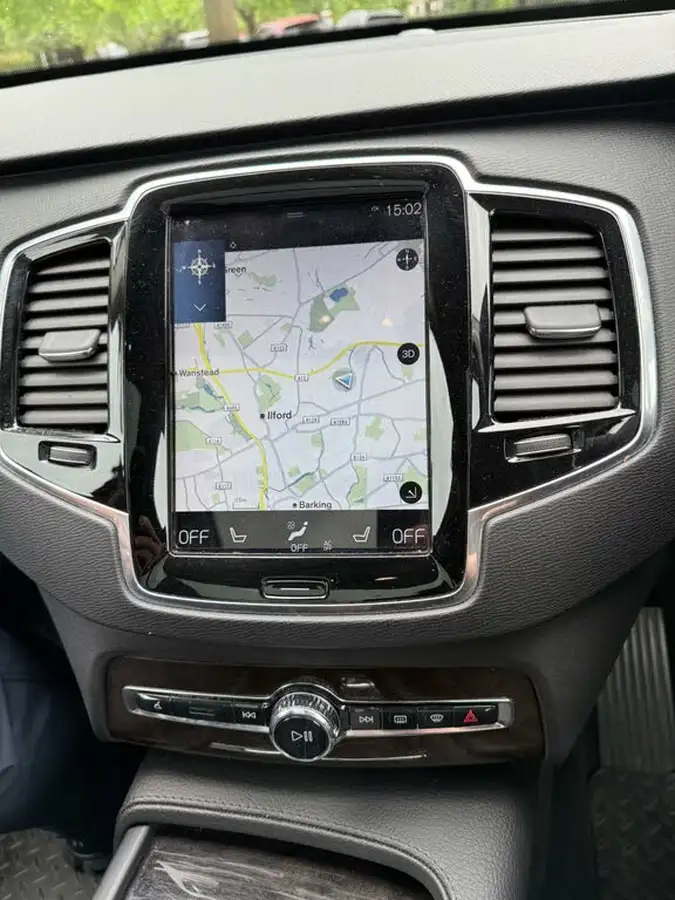 2017-volvo-xc90-20-t8-momentum-momentum-hybrid-auto-big-29