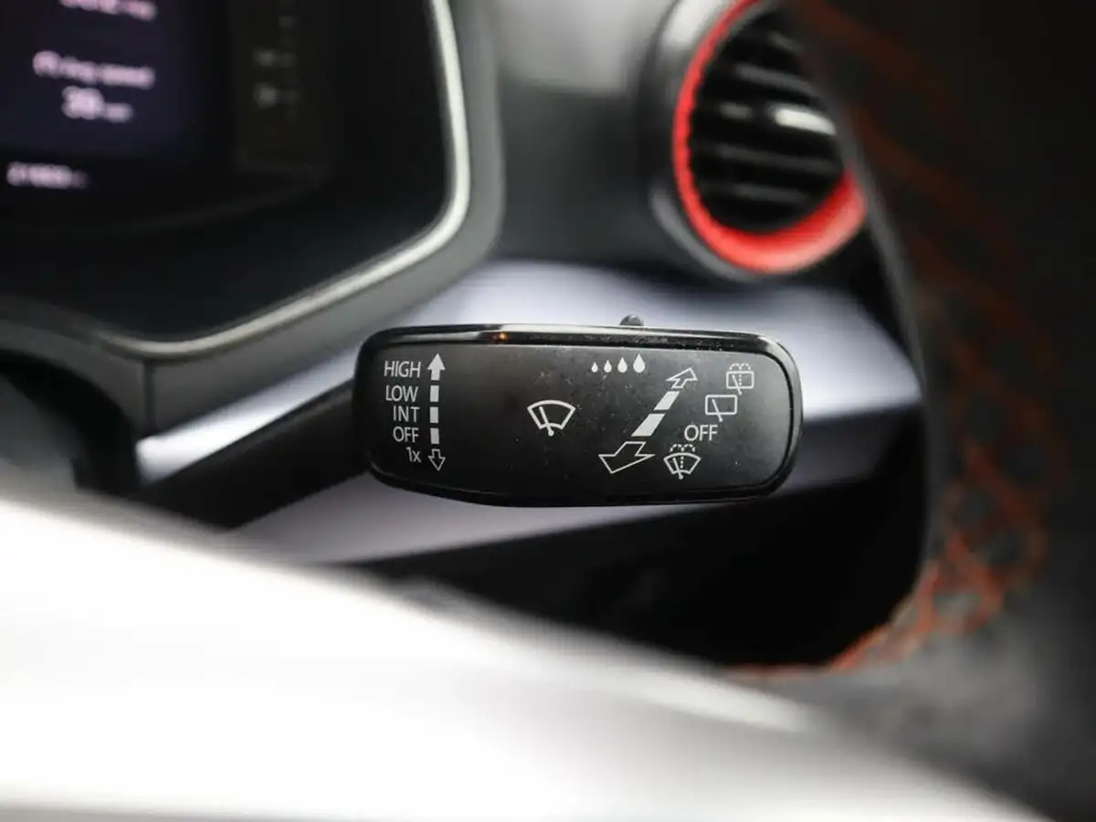 2022-seat-arona-10-tsi-fr-sport-big-34