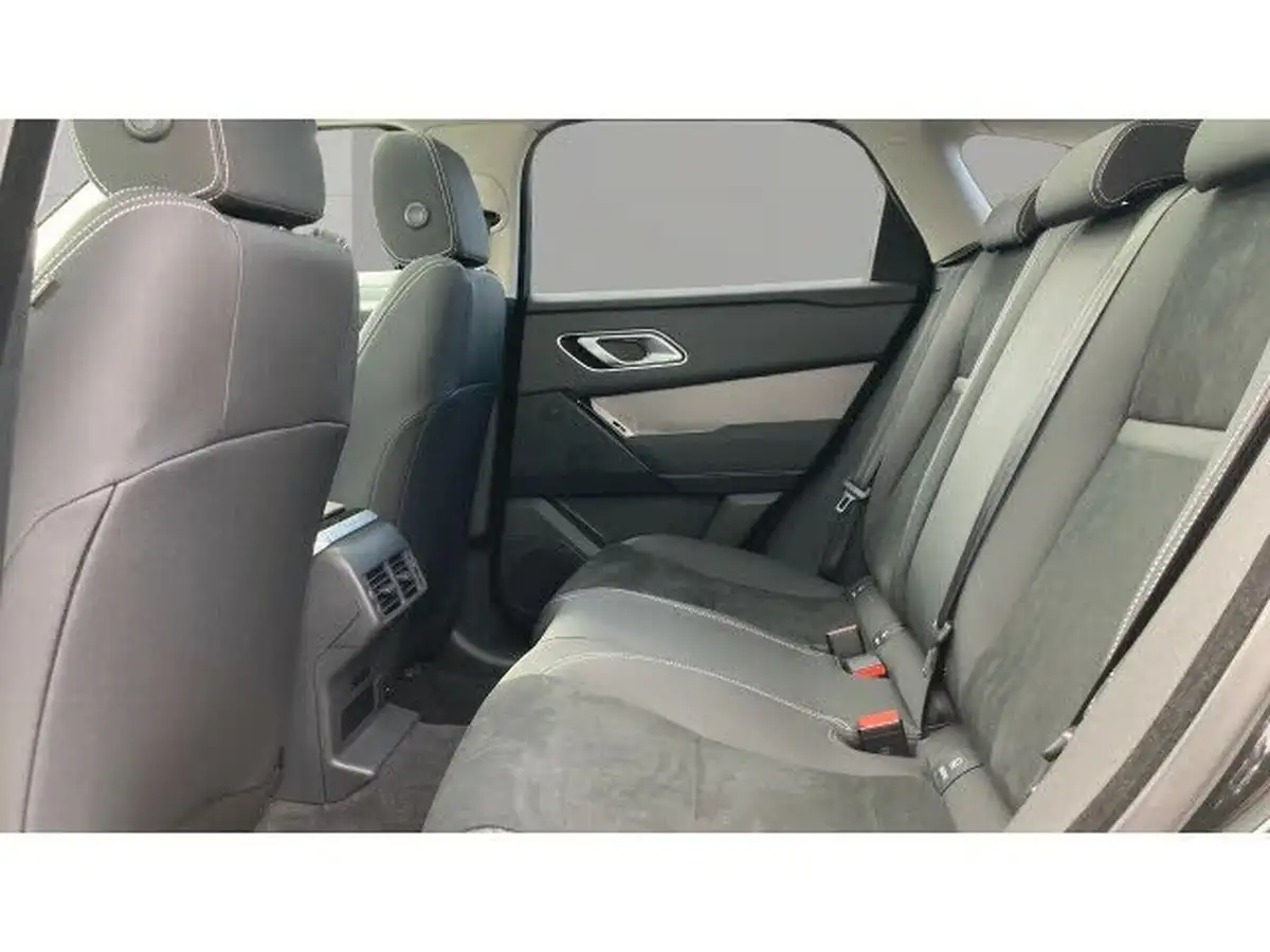 2023-land-rover-range-rover-velar-20-d200-velar-big-3