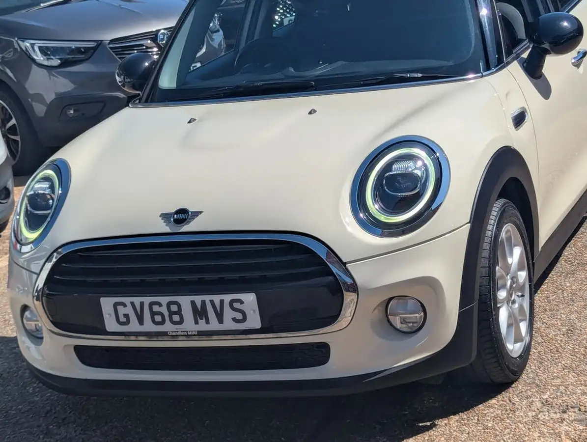 2018-mini-cooper-15-cooper-classic-ss-hatchback-5d-big-36