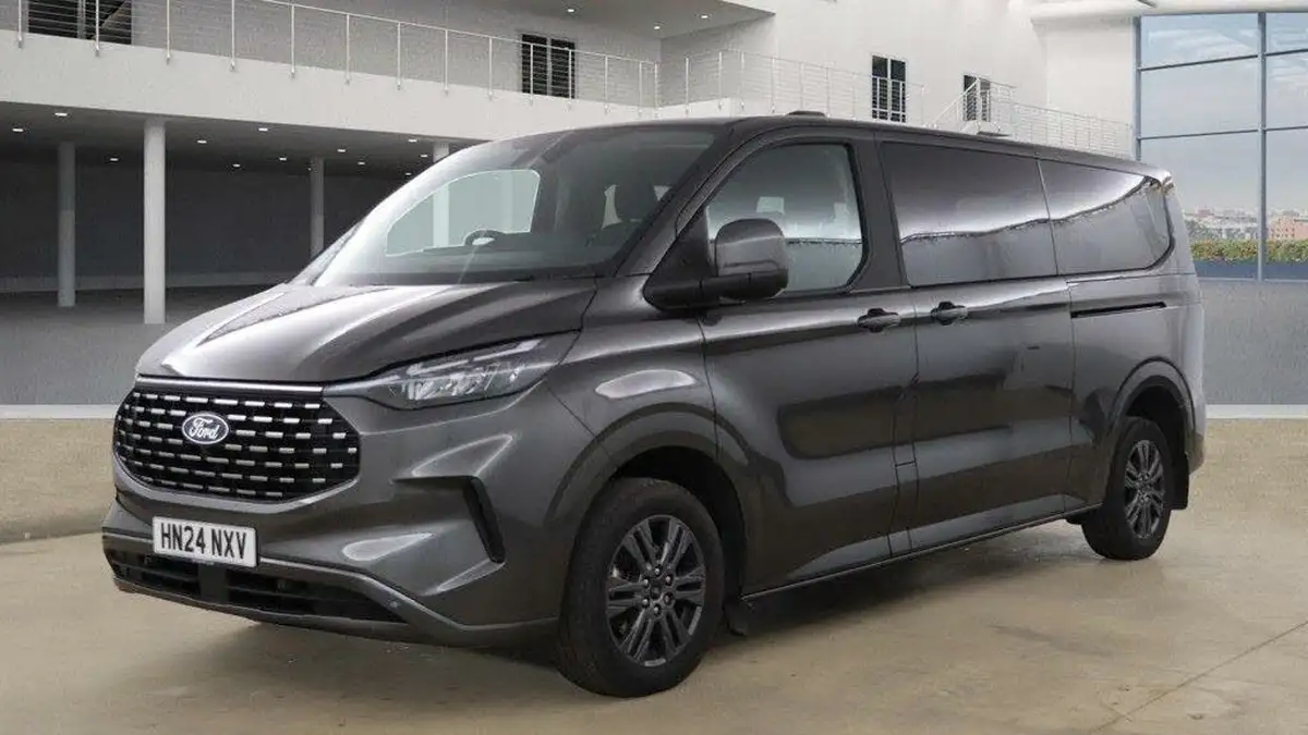 2024-ford-tourneo-custom-20tdci-320-l2-titanium-134bhp-auto-big-5