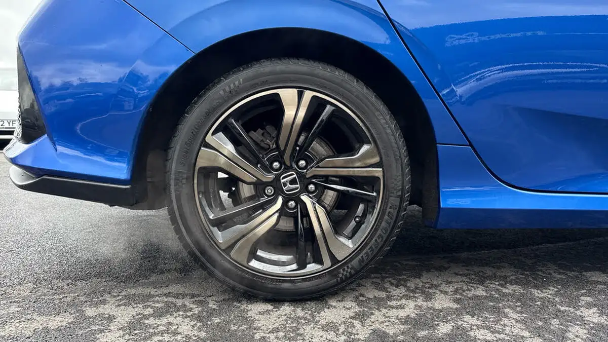 2018-honda-civic-10-vtec-turbo-sr-129ps-hatchback-5d-big-18