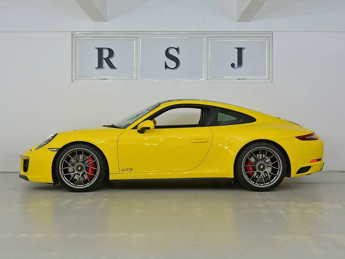 2017-porsche-911-30-carrera-gts-rwd-coupe-pdk-big-5