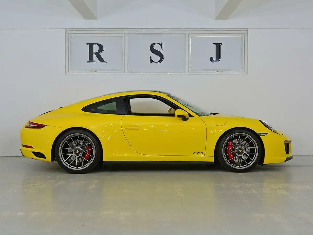 2017-porsche-911-30-carrera-gts-rwd-coupe-pdk-big-1