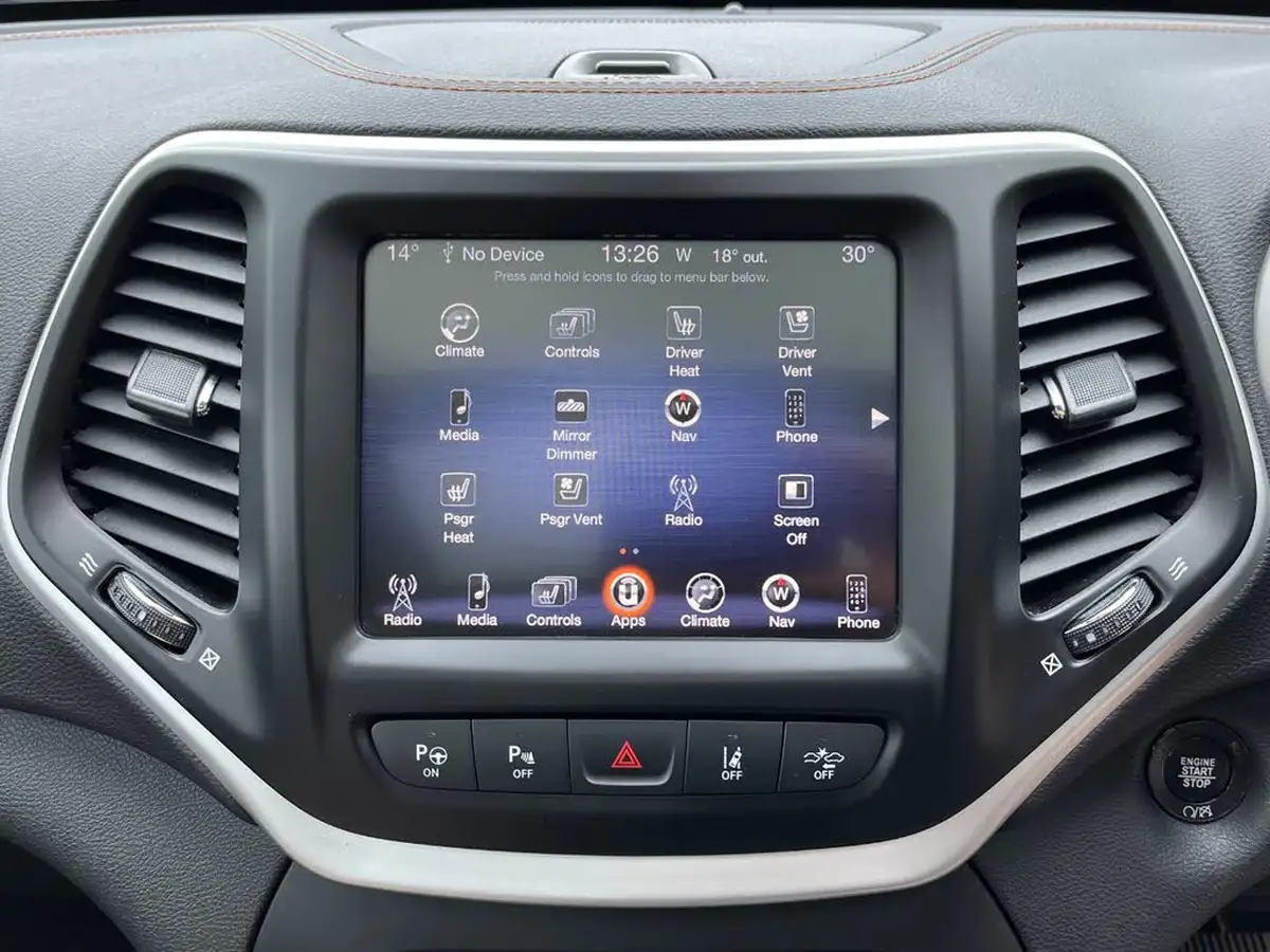 2017-jeep-cherokee-22multijet-ii-limited-ss-big-33