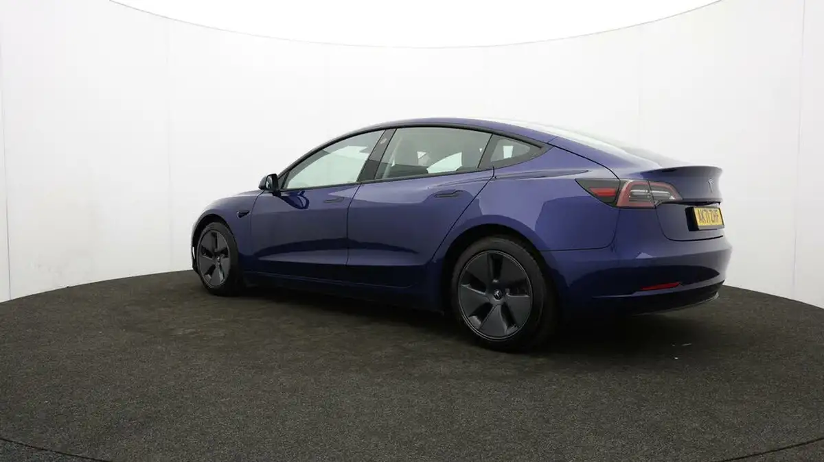 2021-tesla-model-3-e-long-range-awd-big-76