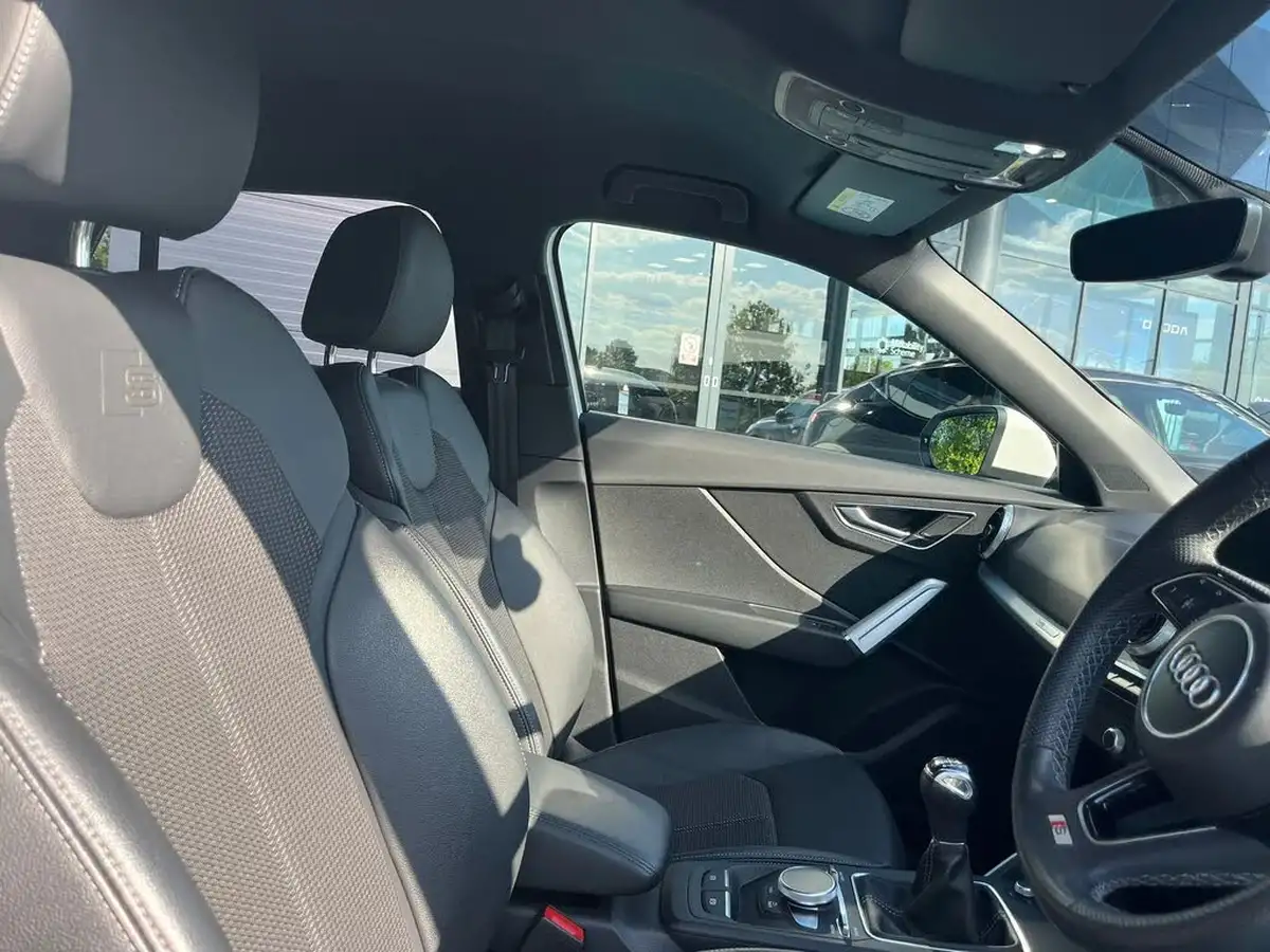 2021-audi-q2-15-35-tfsi-s-line-big-1