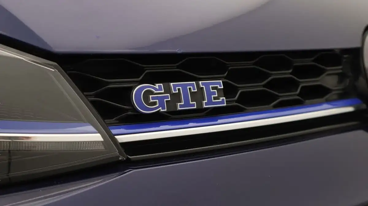 2020-volkswagen-golf-14-tsi-gte-advance-big-23