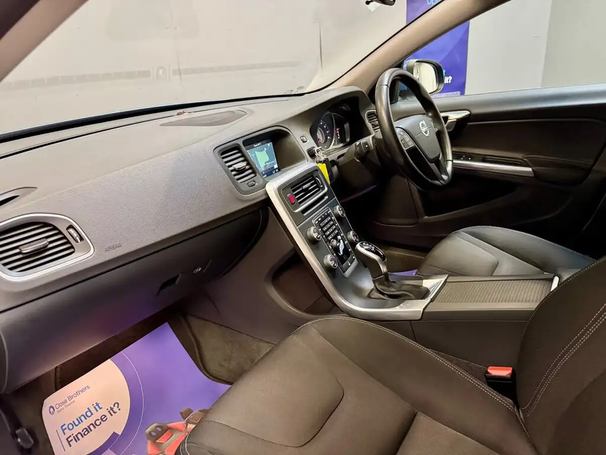 2016-volvo-v60-20-t4-business-edition-geartronic-big-14