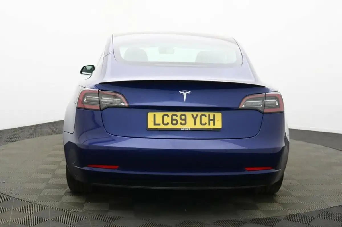 2019-tesla-model-3-e-4x4-performance-pack-big-5