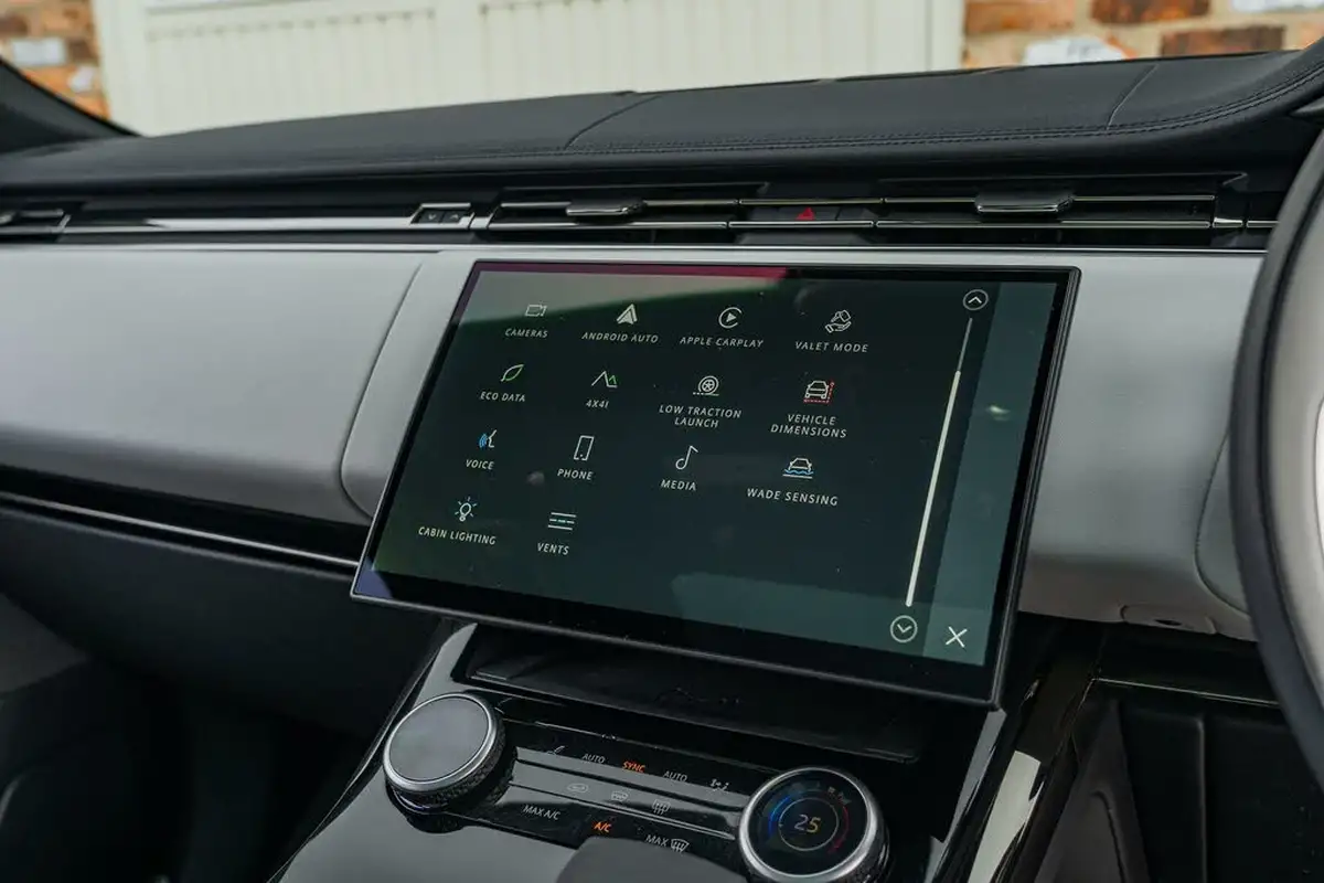 2023-land-rover-range-rover-sport-30-d300-dynamic-se-big-51