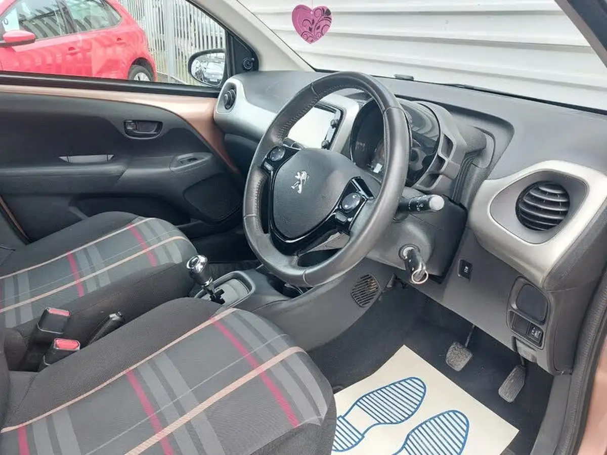 2015-peugeot-108-10-active-hatchback-5d-2-tronic-big-9