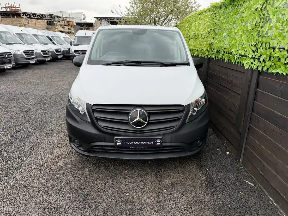 2021-mercedes-benz-vito-20cdi-114-progressive-l2-134bhpeu6dt-panel-1749cc-9g-tronic-big-1