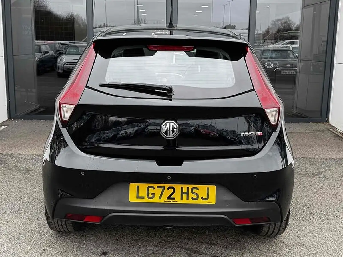 2022-mg-mg3-15-vti-tech-exclusive-nav-big-14