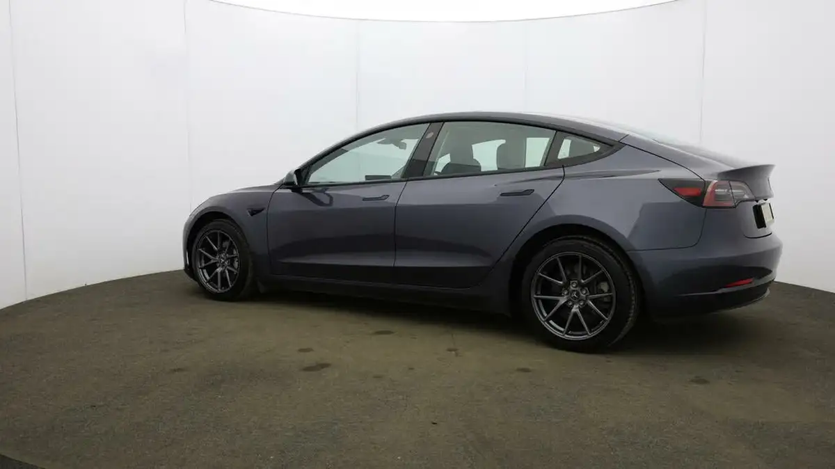 2021-tesla-model-3-e-long-range-awd-big-66