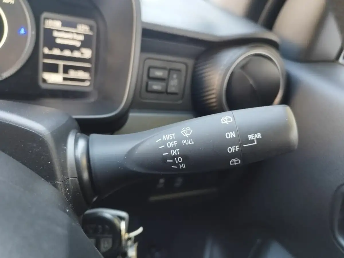 2022-suzuki-ignis-12-dualjet-sz-t-big-7