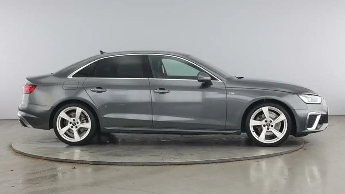 2024-audi-a4-20-35-tfsi-s-line-big-3