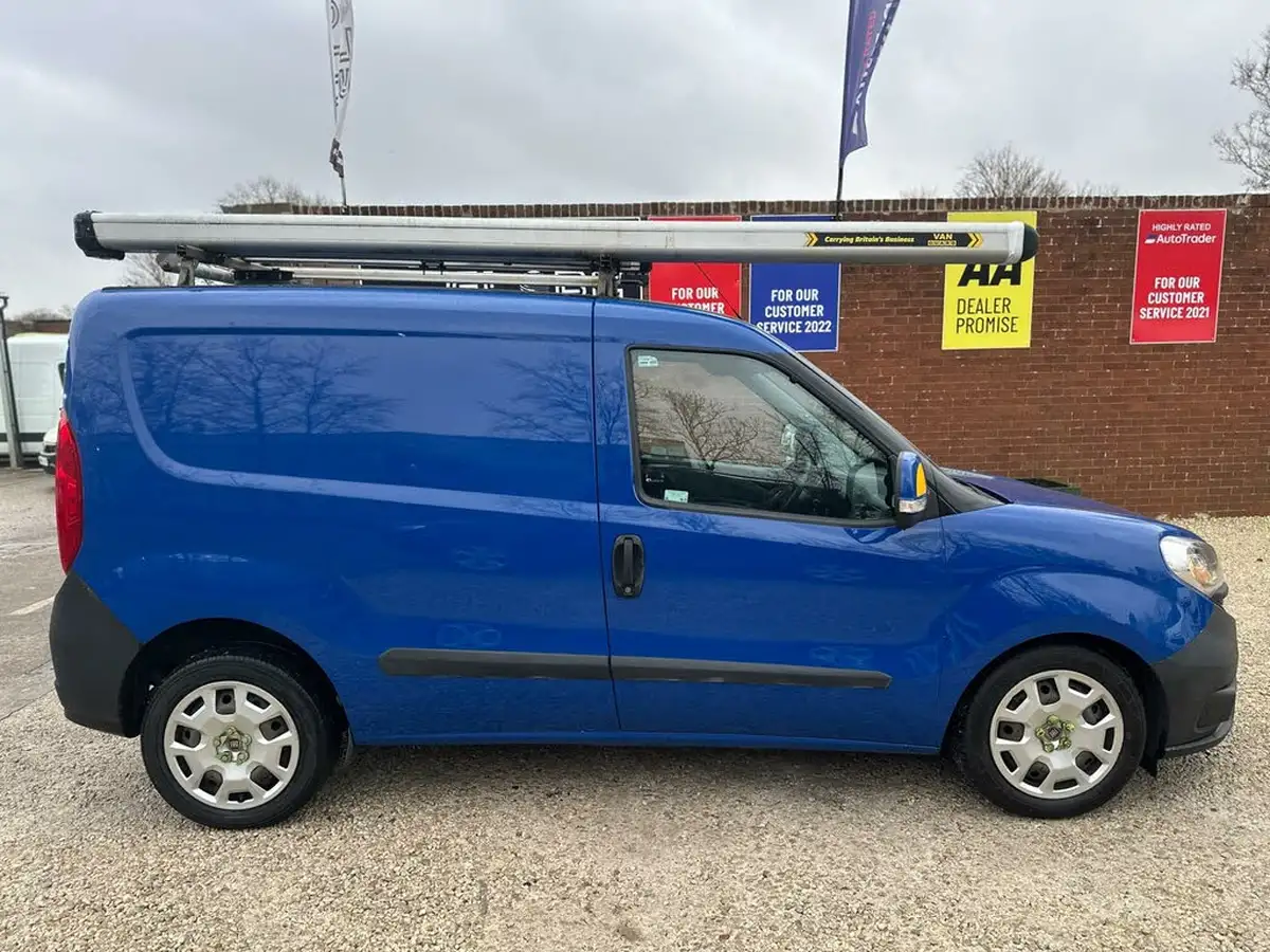 2017-fiat-doblo-cargo-13td-l1h1-sx-big-11