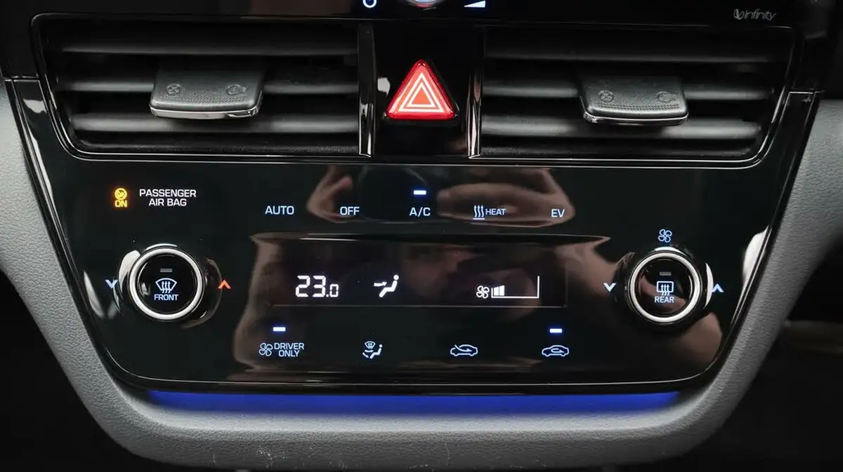 2022-hyundai-ioniq-e-premium-electric-big-12