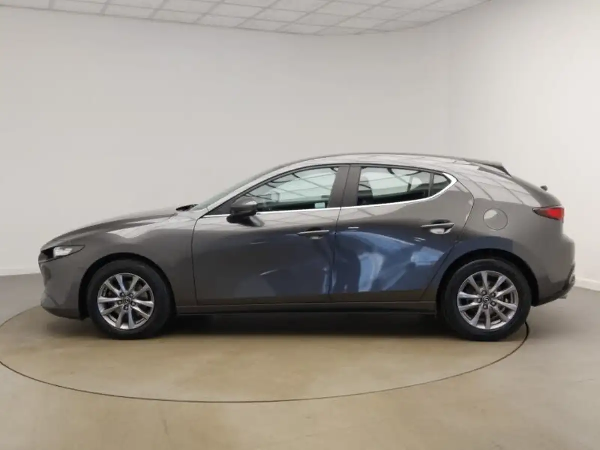2022-mazda-mazda3-20-se-l-big-3