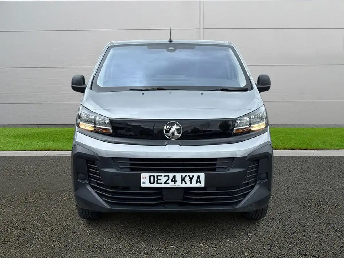 2024-vauxhall-vivaro-15td-prime-big-1