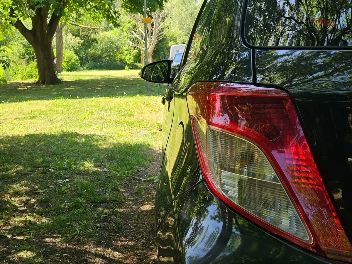 2012-toyota-yaris-133-tr-vvt-i-5d-big-31