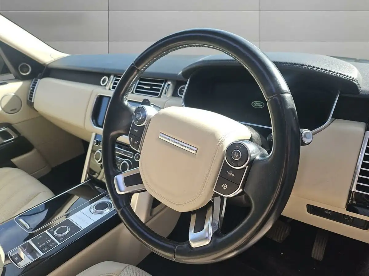 2014-land-rover-range-rover-30tdv6-vogue-big-2