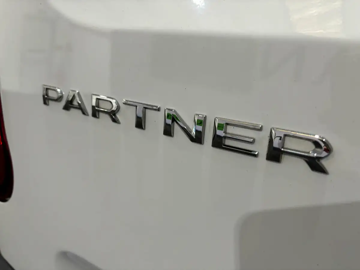 2022-peugeot-partner-15-bluehdi-1000-professional-premium-100pseu6d-big-56