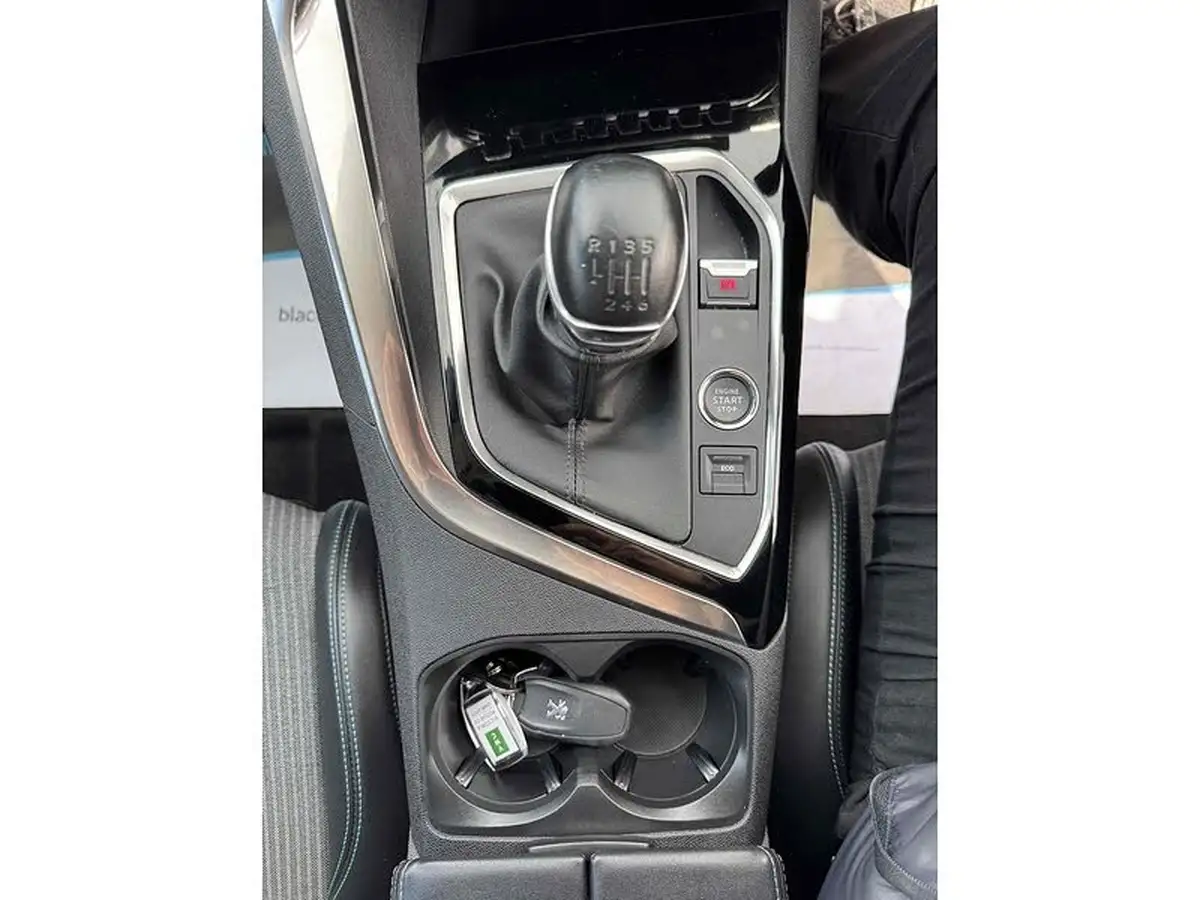 2022-peugeot-3008-suv-15-bluehdi-allure-big-33