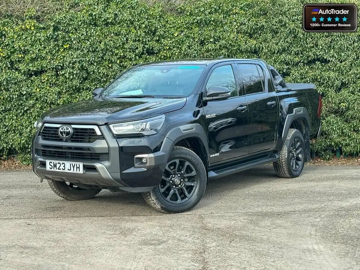 2023-toyota-hi-lux-28d-4d-invincible-x-2754cc-auto-big-0