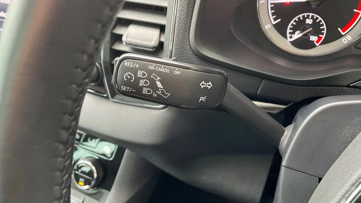 2021-skoda-karoq-15-tsi-se-l-dsg-big-28