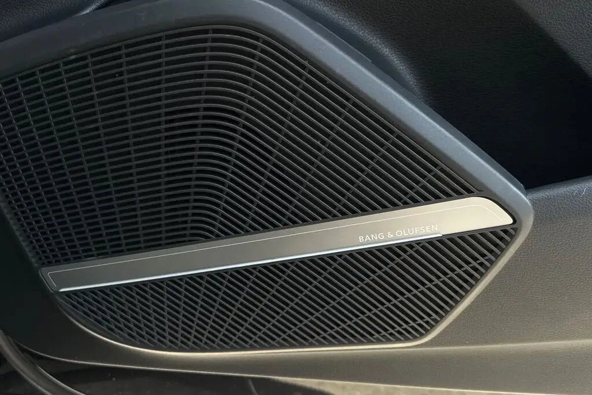 2025-audi-q5-20-tdi-s-line-suv-big-28