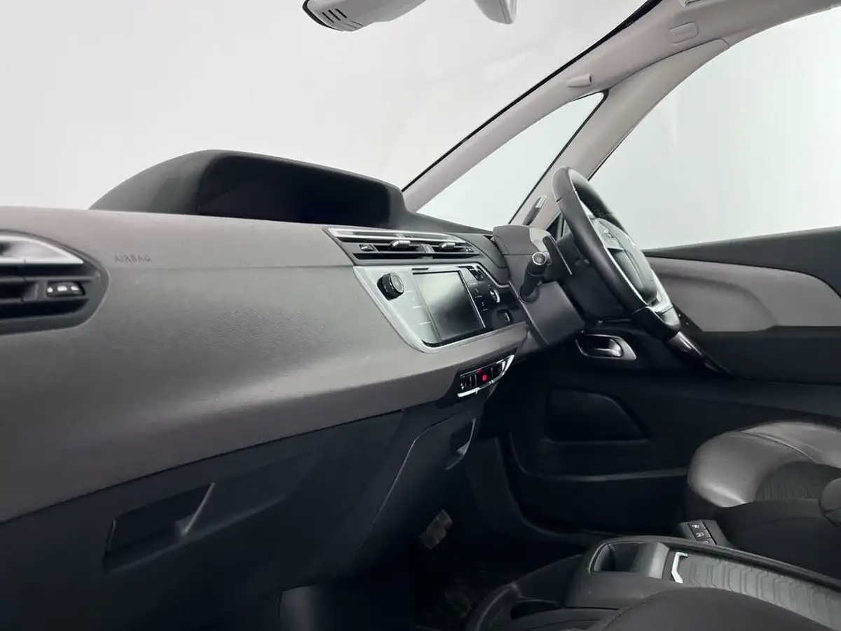 2019-citroen-c4-spacetourer-12-puretech-flair-eat8-big-14