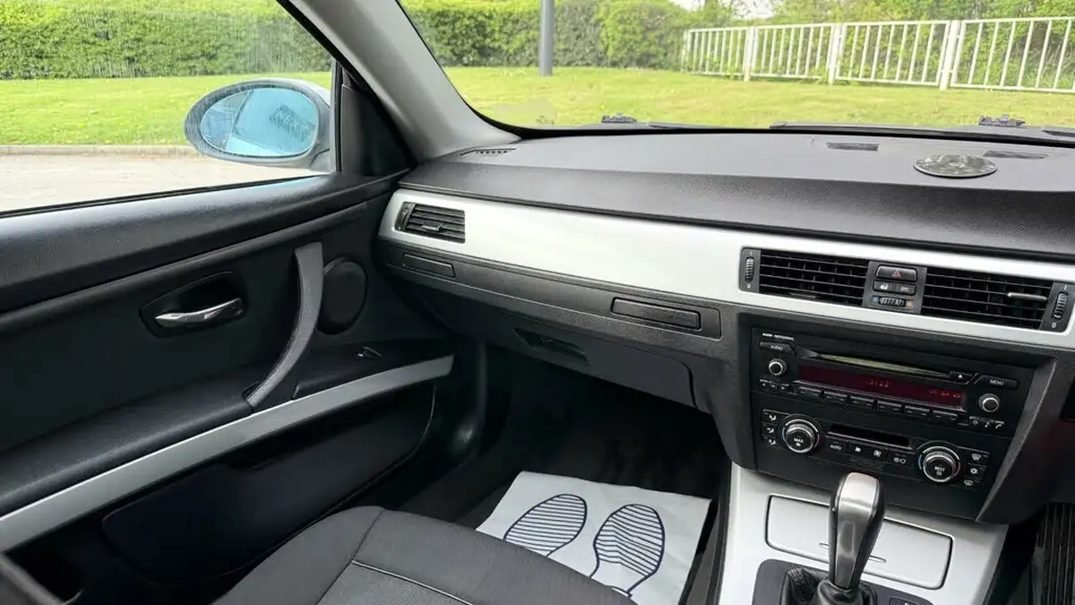2007-bmw-3-series-20-320i-se-coupe-2d-auto-big-53