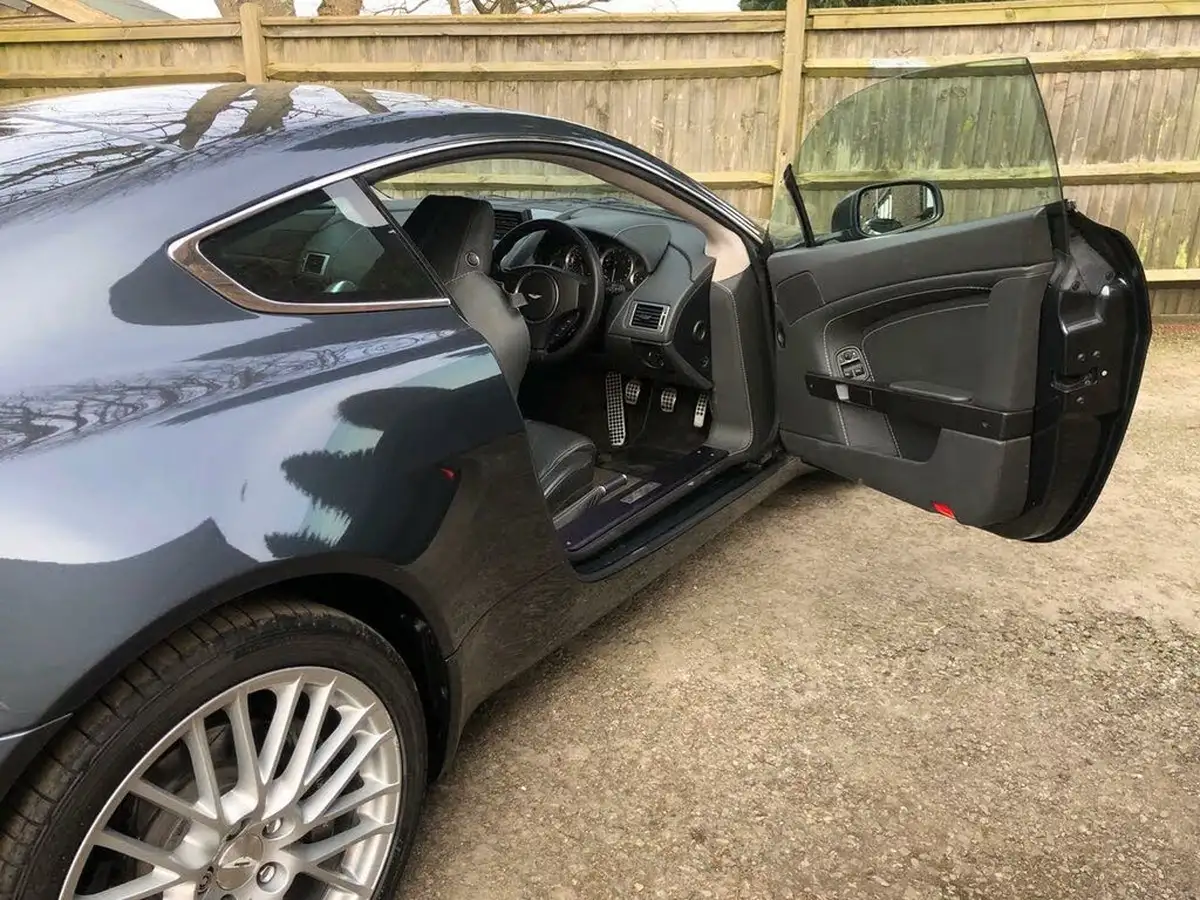 2008-aston-martin-vantage-43-coupe-sportshift-big-24