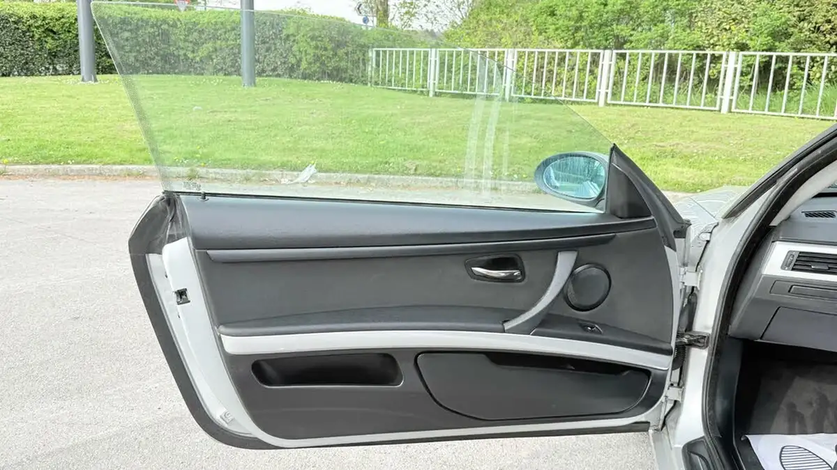 2007-bmw-3-series-20-320i-se-coupe-2d-auto-big-29