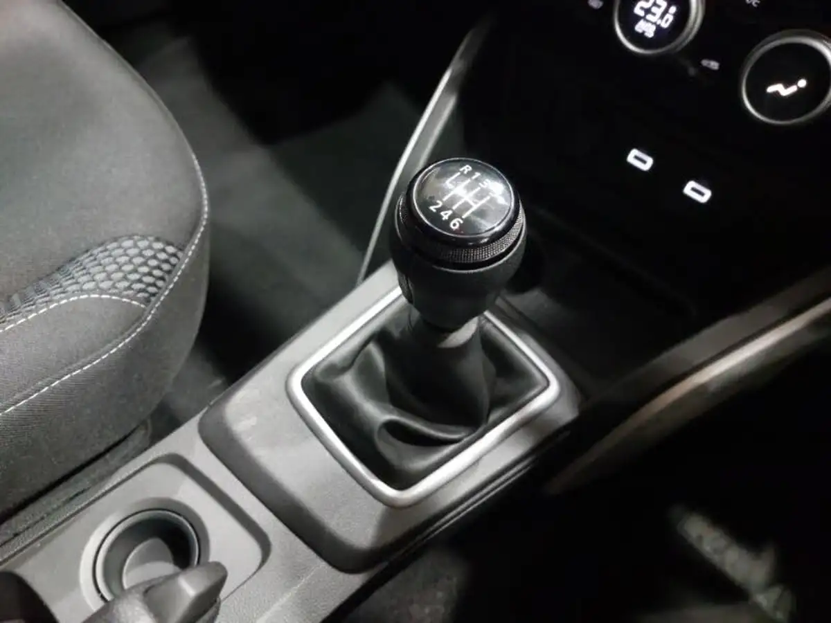 2024-dacia-duster-09-tce-journey-big-16