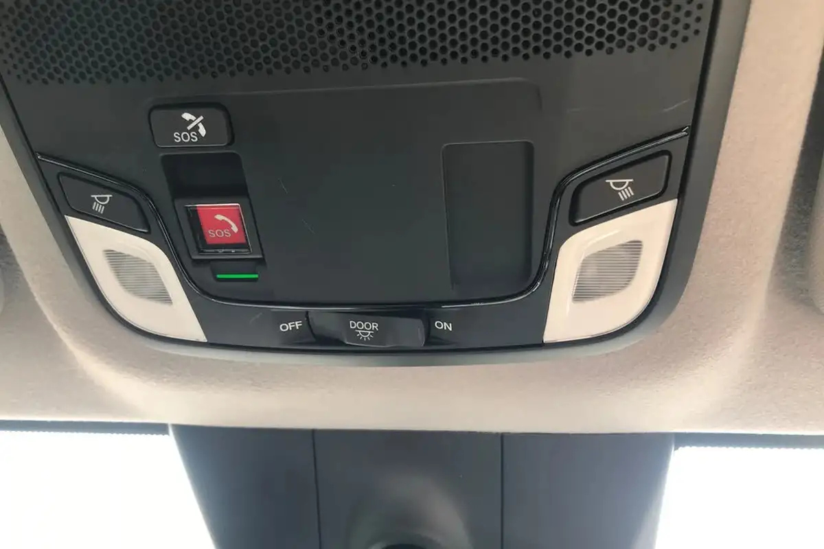 2021-honda-jazz-15-i-mmd-crosstar-ex-109ps-two-tone-big-17