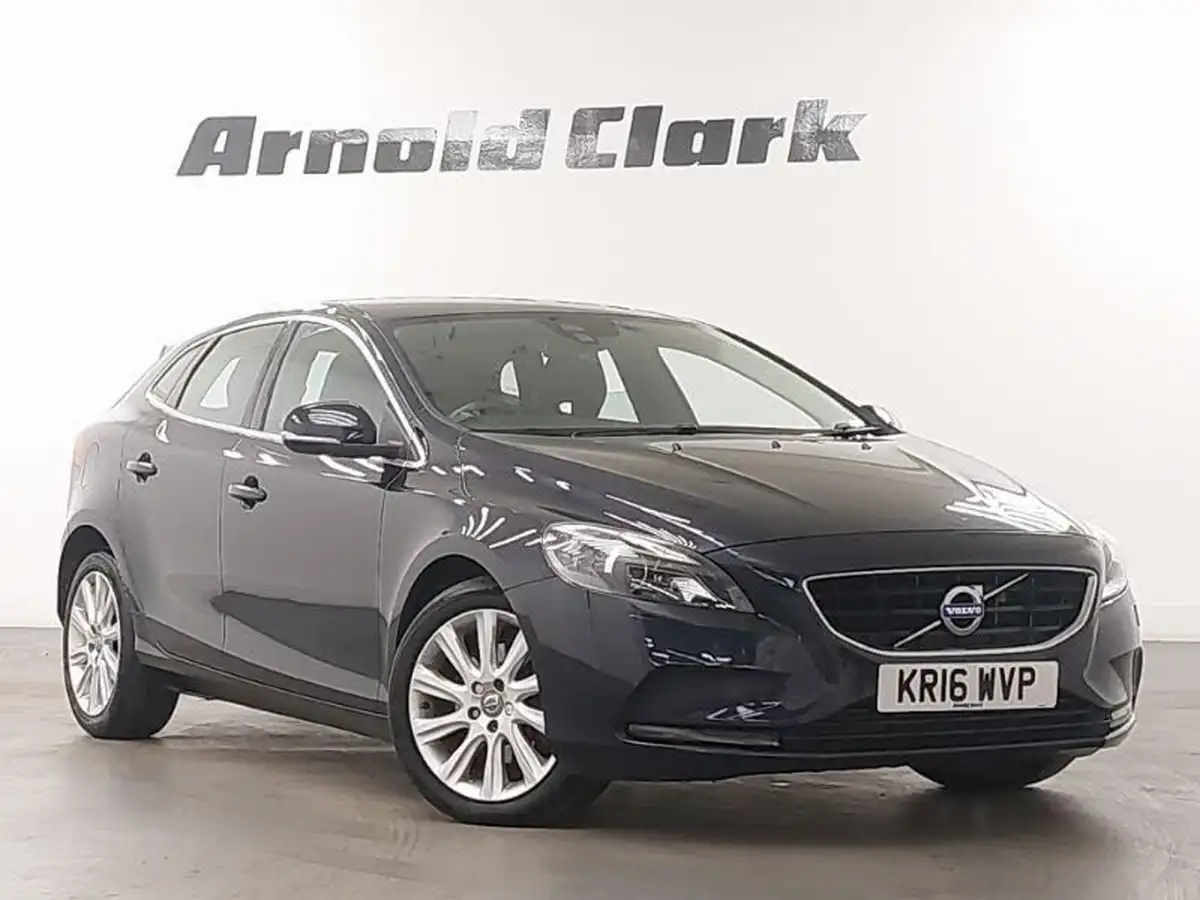 2016-volvo-v40-20td-d4-se-lux-big-0