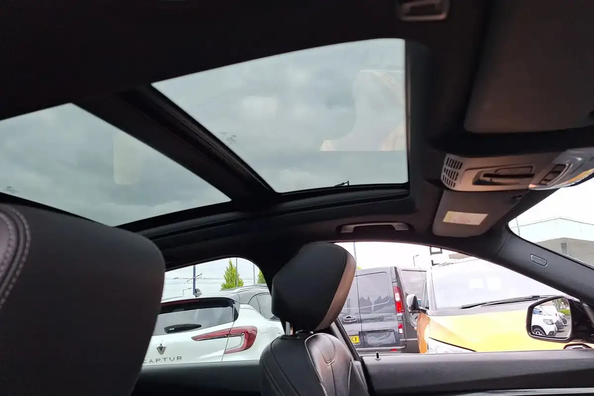 2018-bmw-3-series-20td-320d-m-sport-gt-auto-big-24