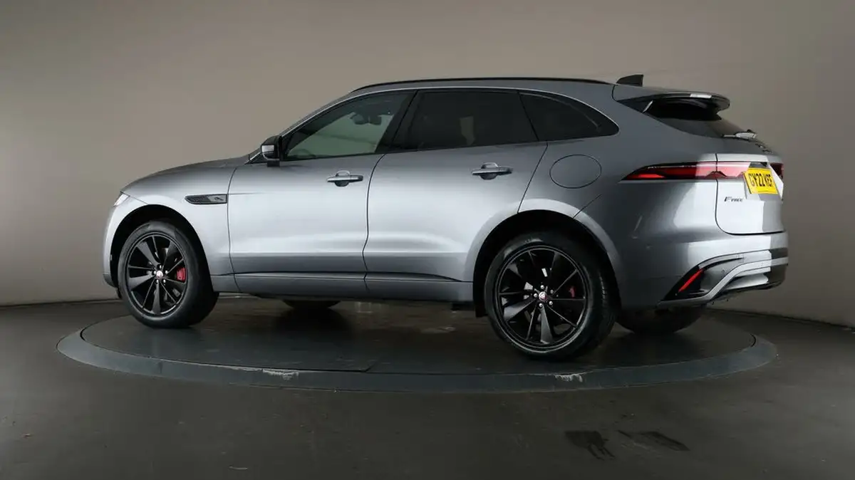 2022-jaguar-f-pace-20-p250-r-dynamic-black-big-76