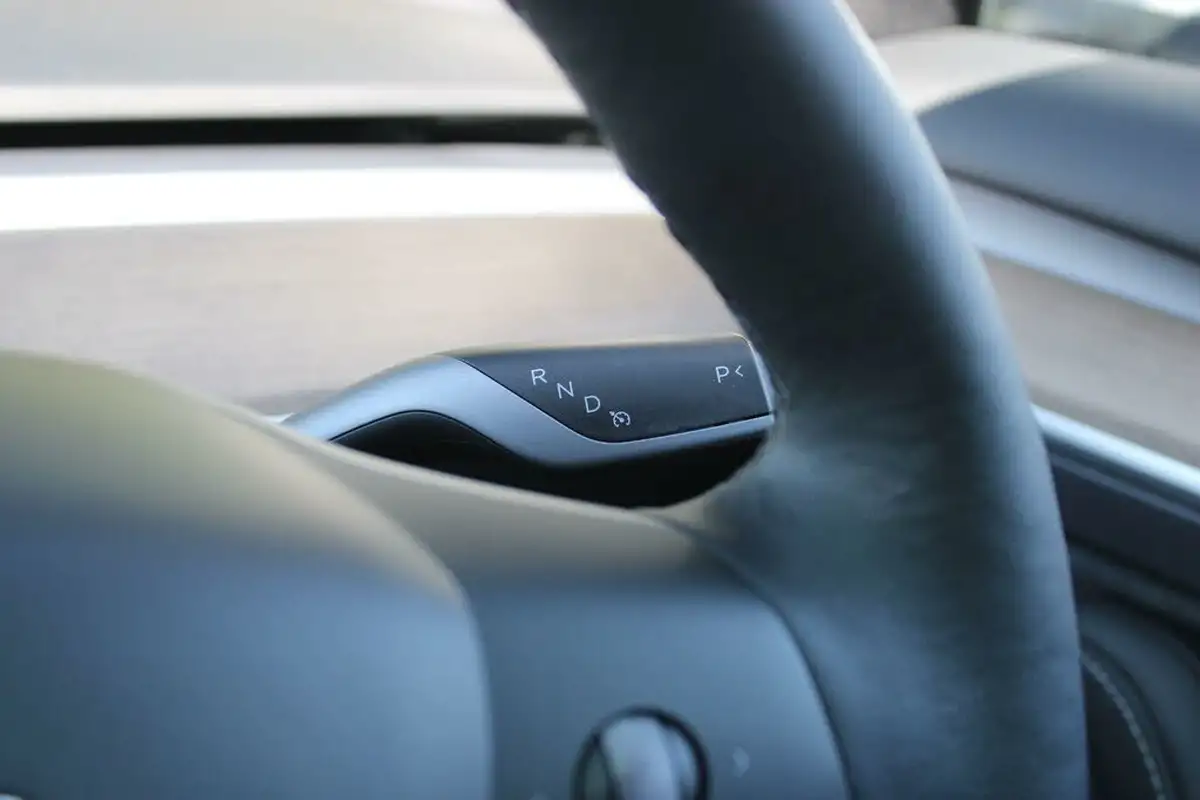 2021-tesla-model-3-e-standard-plus-big-33