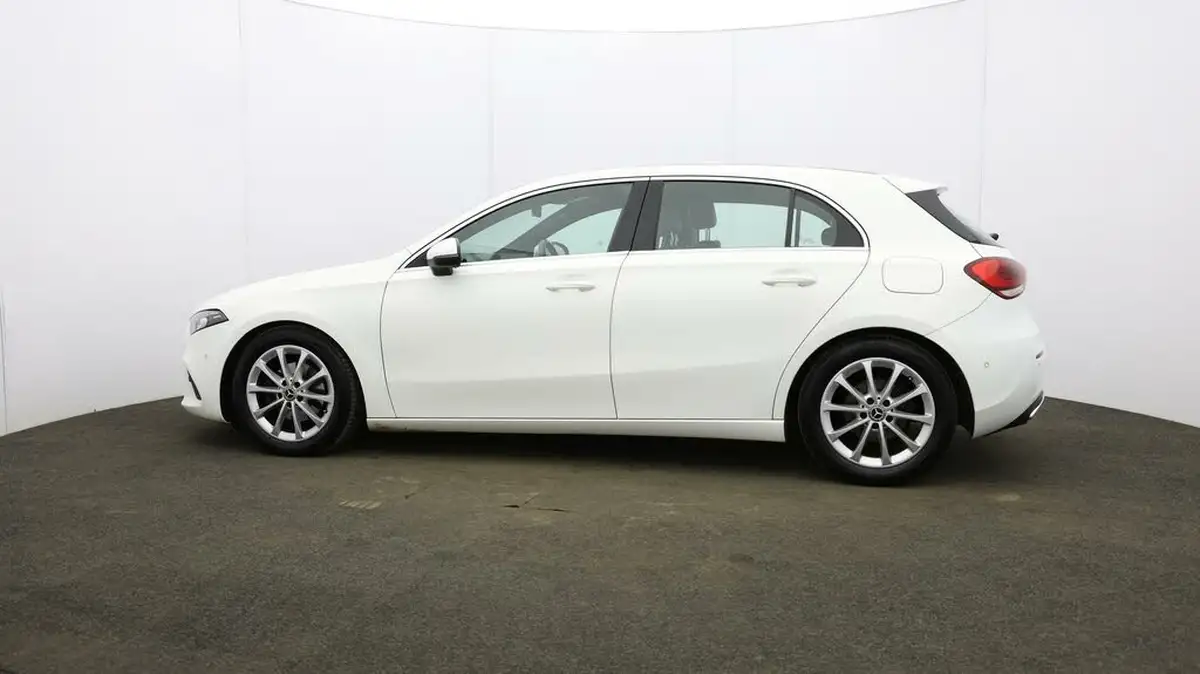 2018-mercedes-benz-a-class-15d-a180d-sport-116ps-executivess-hatchback-5d-7g-dct-big-60