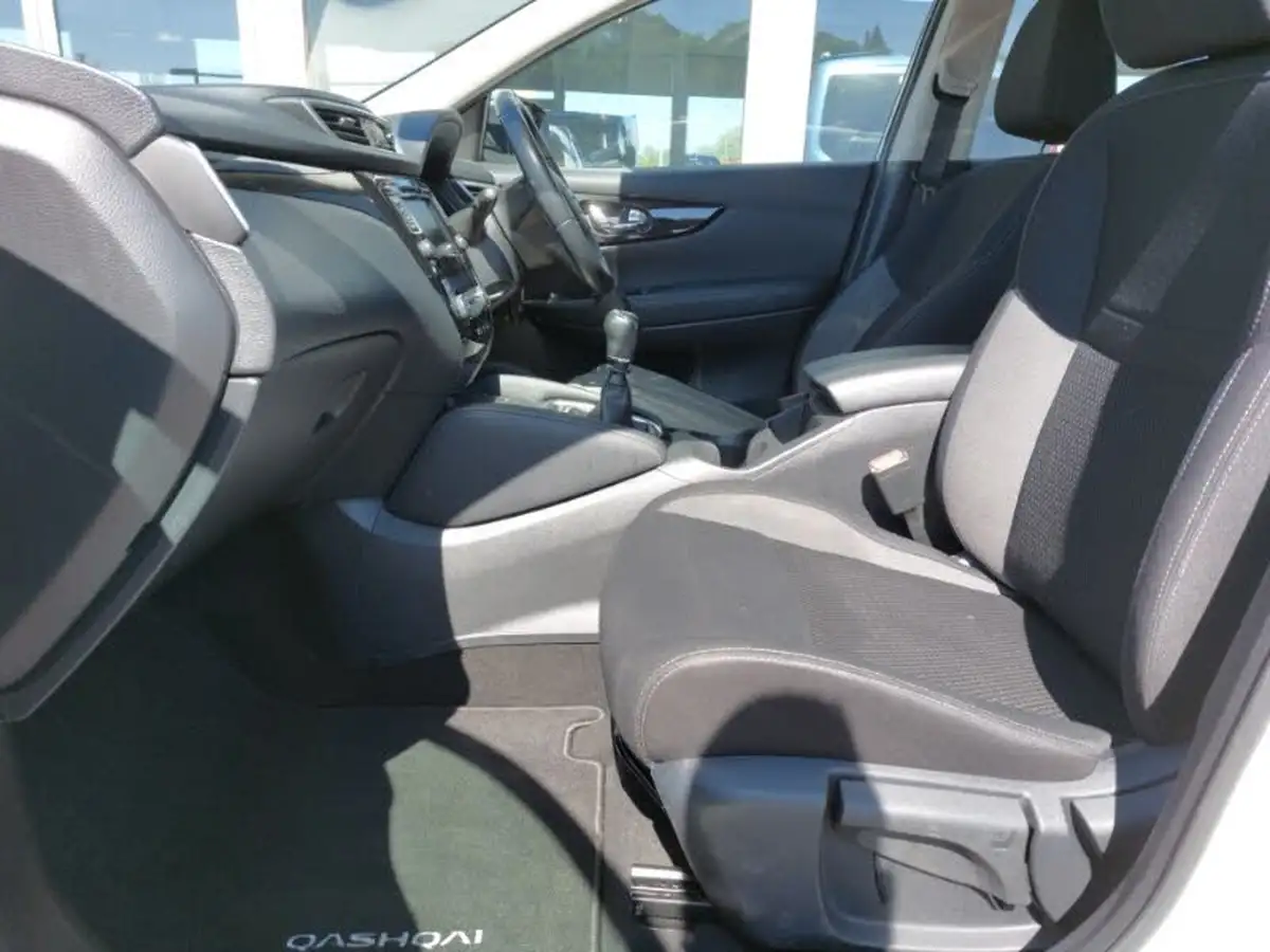 2019-nissan-qashqai-15dci-acenta-premium-heat-pack-big-4