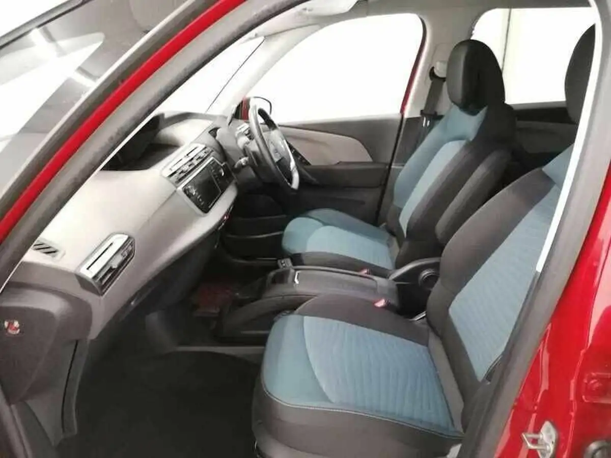2019-citroen-grand-c4-spacetourer-12-puretech-feel-eat8-big-15