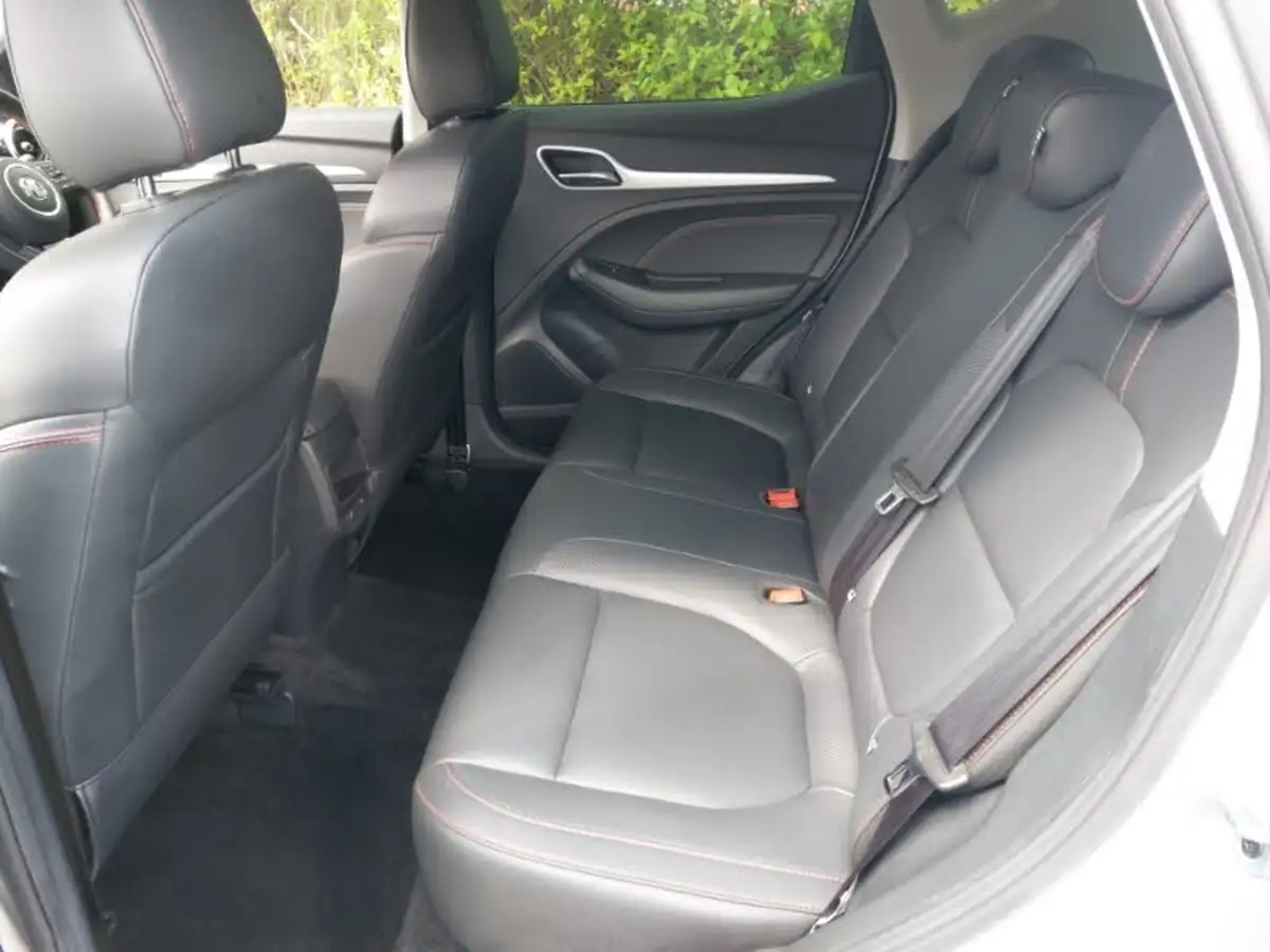 2023-mg-zs-suv-15-vti-tech-exclusive-big-5