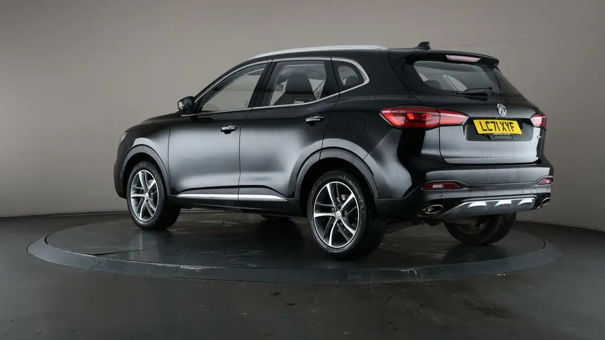 2021-mg-hs-15t-gdi-exclusive-162ps-big-72