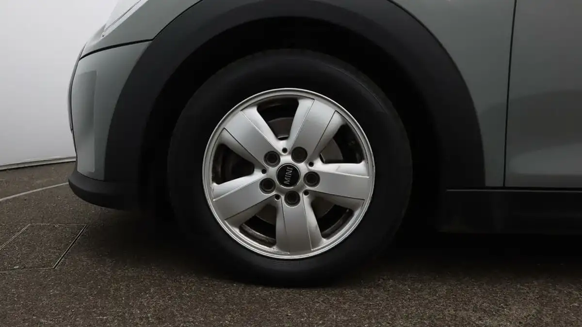 2021-mini-cooper-15-cooper-classic-hatchback-5d-auto-big-18