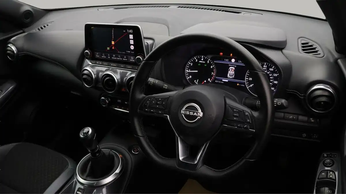 2023-nissan-juke-10-dig-t-n-connecta-big-8