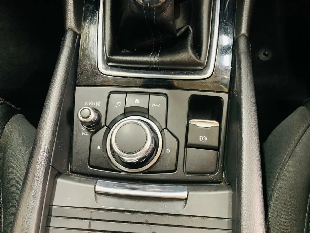 2017-mazda-mazda3-15td-se-l-nav-hatchback-5d-big-29
